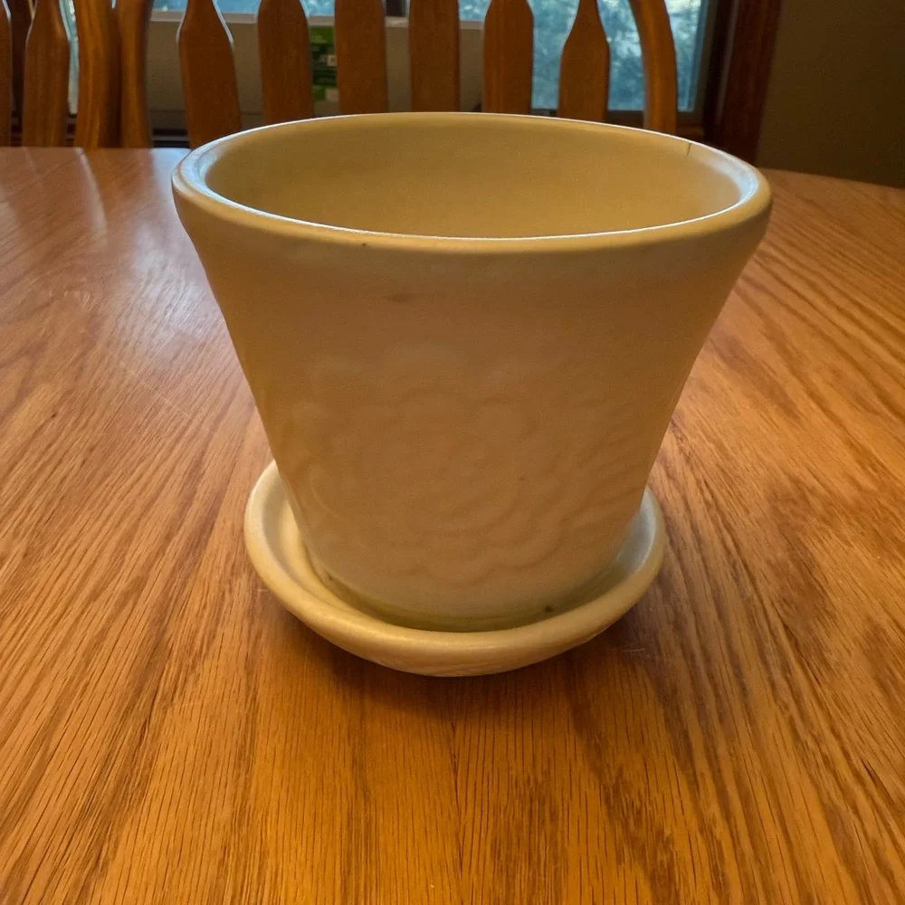 Vintage Cream Ceramic Planter Pot with Saucer Bottom
